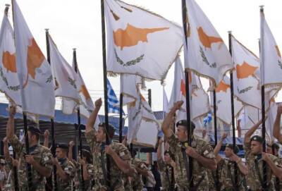 Кипр празднует 61-ю годовщину независимости. В Никосии прошел военный парад - cyprusnews.online - Кипр - Никосия