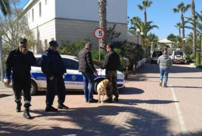 Власти Кипра эвакуировали две школы. Из-за сообщений о заложенных бомбах - evropakipr.com - Кипр - деревня Френарос