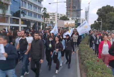 «Код свободы»: в Лимассоле прошла акция протеста против Covid-ограничений - cyprusnews.online - Кипр - Лимассоле