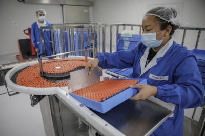30 апреля в Китае введено более 11 млн доз вакцины против COVID-19 - rumedia24.com - Китай
