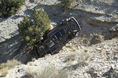 Майкл Михалис - Лимассол: автомобиль упал в 10-метровую пропасть (ФОТО) - rumedia24.com