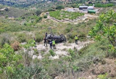На Кипре погиб водитель упавшего в 15-метровый овраг автомобиля - russiancyprus.news - Кипр - Лимассол