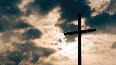 Какие знамения сопровождали смерть и Воскресение Христа и в чем их символизм? - cyplive.com