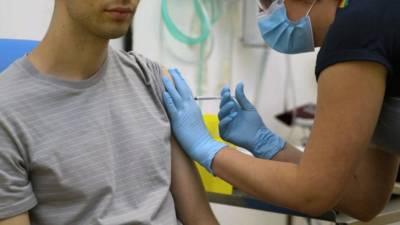 1070 приемов на вакцинацию забронировано для 16-17 лет - kiprinform.com - Кипр