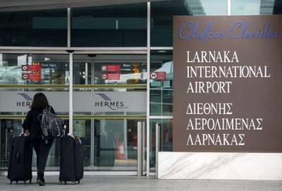 Пассажиры рейса Ларнака — Новосибирск уже 10 часов не могут вылететь с Кипра - cyprusnews.online - Кипр - Россия - Новосибирск