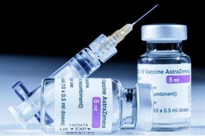 Возрастные ограничения на прививку AstraZeneca положили конец сообщениям о тромбах - kiprinform.com - Англия