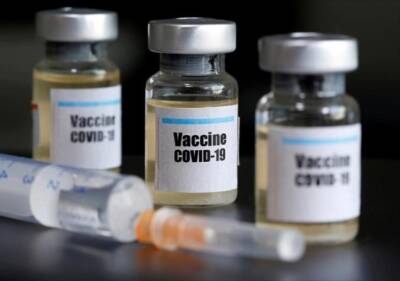 Петрос Караяннис - Ученые считают, что третья доза вакцины против COVID — единственный путь - kiprinform.com - Никосия - Израиль - Англия