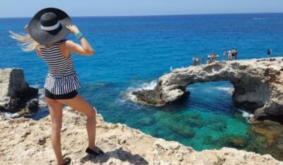 Отельеры Кипра просят отменить тестирование непривитых туристов - cyprus-daily.news - Кипр