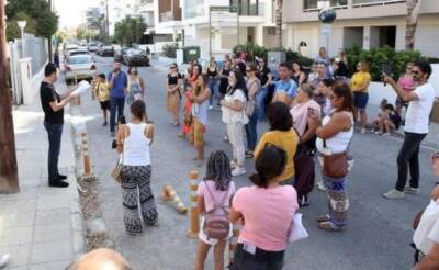 Родители вышли на протест против экспресс-тестов - vkcyprus.com - Кипр