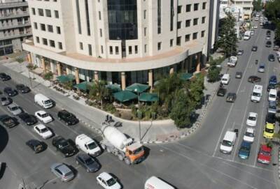 В столице Кипра возле дома лидера партии и нескольких посольств стоял подозрительный автомобиль с антенной - cyprusnews.online - Кипр - Никосия