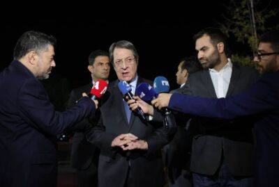 Никос Анастасиадис - Мариоса Пелеканоса - Президент Кипра пообещал не отправлять оружие в Украину. Но если его заменят более современным, то это «совсем другое» - evropakipr.com - Кипр - Украина - New York