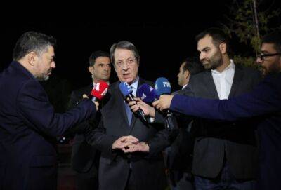 Никос Анастасиадис - Мариоса Пелеканоса - Президент Кипра пообещал не отправлять оружие в Украину. Но если его заменят более современным, то это «совсем другое» - russiancyprus.news - Кипр - Украина