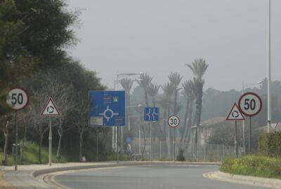 В воздухе Кипра высокий уровень концентрации пыли из Египта и Израиля - evropakipr.com - Кипр - Израиль - Египет