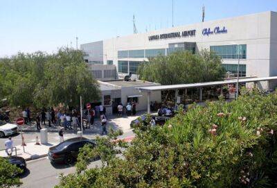 Ежедневное шоу в аэропортах Кипра: попытки выдачи себя за других лиц + поддельные паспорта - cyprusnews.online - Кипр