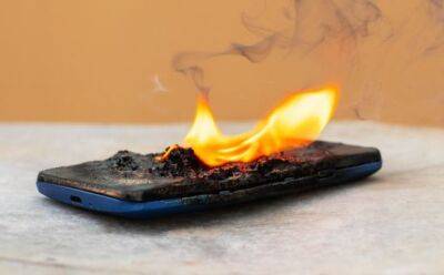 Мобильный телефон загорелся в кармане - vkcyprus.com - Кипр - Греция