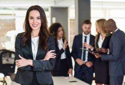 Женщин в советах директоров крупных компаний Кипра не более 8,5%. К 2026 году их должно быть не менее 40% - russiancyprus.news - Кипр - Франция