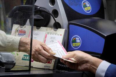 Джекпот американской лотереи достиг рекордной суммы в 2,04 миллиарда долларов - kiprinform.com - штат Калифорния