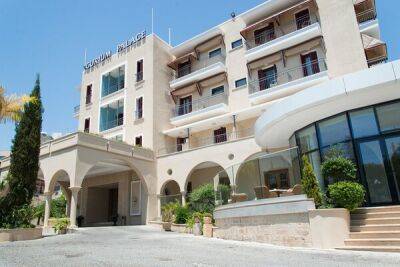 В Лимассоле будет снесен знаменитый отель Kourion - cyprusbutterfly.com.cy