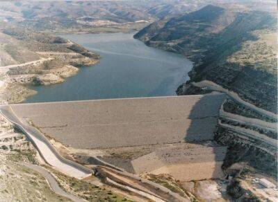 Плотины на Кипре фиксируют очень низкий приток воды в декабре месяце - kiprinform.com - Кипр