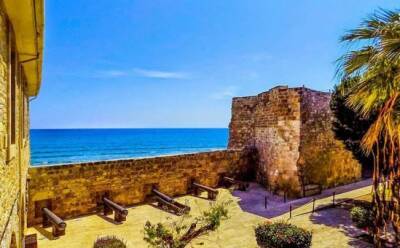 Кипр - Средневековый замок в Ларнаке - vkcyprus.com - Кипр - Англия - Ларнака