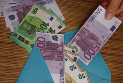 Пенсионерка из Пафоса отдала неизвестному мужчине 10 000 евро - russiancyprus.news - Кипр