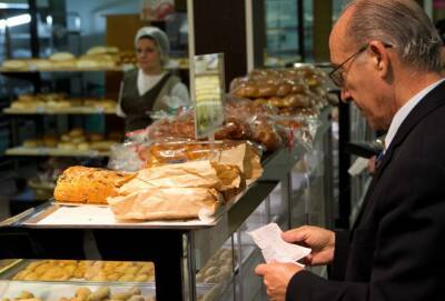 За месяц на Кипре выросли цены на хлеб и овощи. Огурцы стоят уже почти 5 евро за кг - evropakipr.com - Кипр