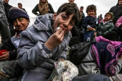 Никос Анастасиадис - Никос Нурис - 150 беженцев-подростков будут переселены из лагеря "Пурнара" в Фамагусту - cyprusbutterfly.com.cy - Кипр - Никосия