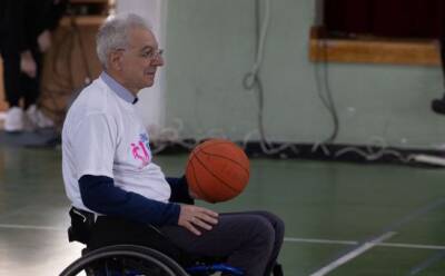 Министр образования сыграл в баскетбол на колясках - vkcyprus.com - Никосия - Nicosia