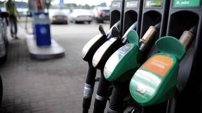 Константинос Петридес - Налог на бензин будет снижен на семь центов за литр - cyplive.com - Кипр - Россия - Украина - Англия