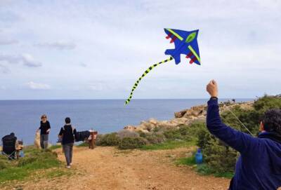 Зеленый понедельник на Кипре: сильный ветер может помешать запуску воздушных змеев - cyprusnews.online - Кипр - Никосия