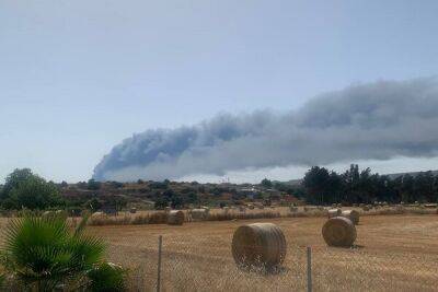Экологи Кипра назвали пожар на свалке автопокрышек экологической катастрофой - cyprusbutterfly.com.cy - Кипр - деревня Калавасос