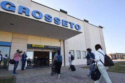 Итальянским аэропортом в Тоскане владеет российский олигарх через кипрскую компанию - cyprusbutterfly.com.cy - Кипр - Никосия - Россия - Италия