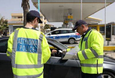 Двое в машине ехали без масок. Они оштрафованы на 600 евро - russiancyprus.news - Кипр