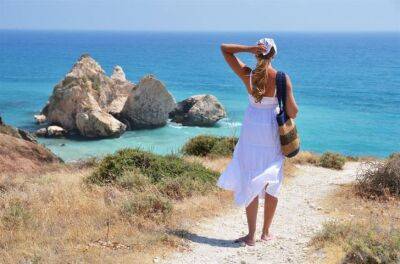 Туризм на Кипре вернется к рекордным показателям 2019 года в 2024 году - kiprinform.com - Кипр - Россия - Украина