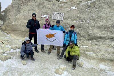 Группа с Кипра покорила самый высокий вулкан Азии Демавенд - cyprusbutterfly.com.cy - Кипр - Иран