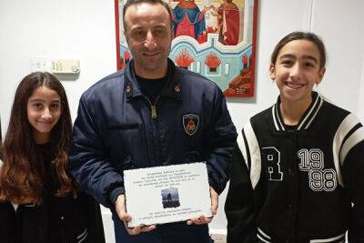 Девочки, провалившиеся в колодец на Кипре, встретились со своим спасителем - cyprusbutterfly.com.cy - Кипр