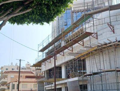 Разрешения на строительство на Кипре упадут на 7,3 % в 2023 году - kiprinform.com - Кипр