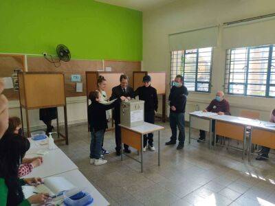 Никос Анастасиадис - Уходящий президент Анастасиадис голосует в Лимассоле - kiprinform.com - Президент