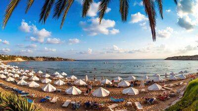3,2 млн туристов на Кипре в 2022 году - cyplive.com - Кипр - Италия - Словакия - Мальта - Германия - Франция - Испания - Дания - Чехия - Австрия - Польша - Венгрия