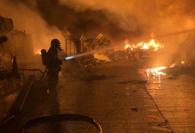 В Никосии сожжены четыре автобуса. Рядом с Центральным полицейским управлением Кипра - evropakipr.com - Кипр - Никосия