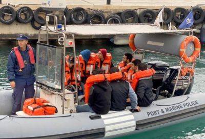 На Кипр прибыла новая лодка с 50 беженцами - russiancyprus.news - Кипр - Никосия - Сирия - деревня Коккинотримитие