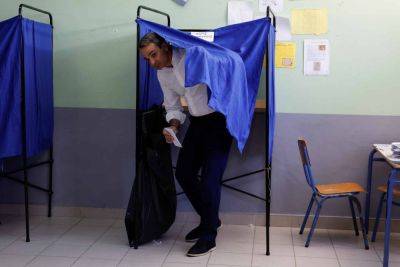 Более 80 % греков на Кипре голосуют на повторных парламентских выборах - kiprinform.com - Кипр - Никосия - Греция