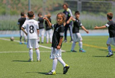Знаменитый Real Madrid Foundation организует совместно с Aphrodite Hills Resort и Be Free Football детские футбольные лагеря на Кипре - evropakipr.com - Кипр - Греция - Madrid - county Real