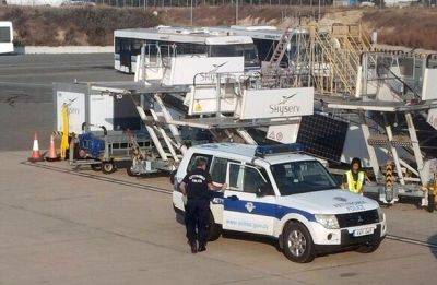 Израильтяне устроили дебош при взлете самолета на Кипре: шестеро арестованы - nashe.orbita.co.il - Кипр - Израиль - Тель-Авив
