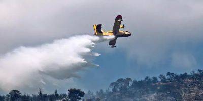 Греция направила самолет и 20 тонн антипирена для помощи в борьбе с пожарами на Кипре - kiprinform.com - Кипр - Греция