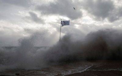 Греция готовится к сильному дождю и грозам после масштабного лесного пожара - kiprinform.com - Греция