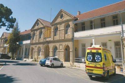 Старая больница Ларнаки будет передана муниципалитету - cyprusbutterfly.com.cy - Кипр - Ларнака - Андреас Вирас