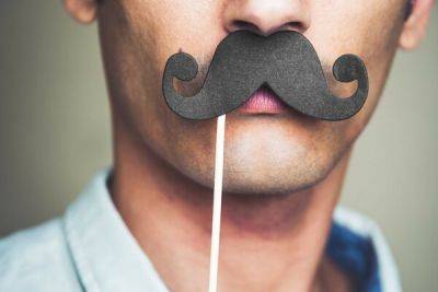 Мэр Никосии принял участие в акции Movember - cyprusbutterfly.com.cy - Кипр - Никосия - Австралия