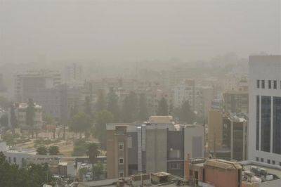 Внимание! Мощная пылевая буря обрушилась на Кипр - rumedia24.com - Кипр