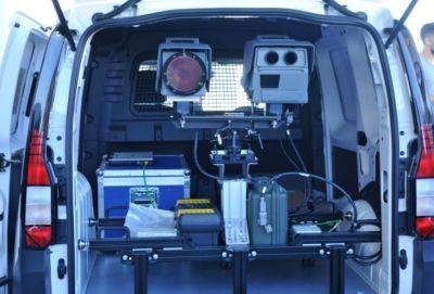 В Лимассоле забросали камнями фургон с передвижной камерой наблюдения за нарушителями ПДД - russiancyprus.news - Кипр